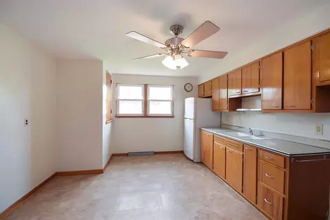 641 119th St, Whiting, IN 46394 photo 3