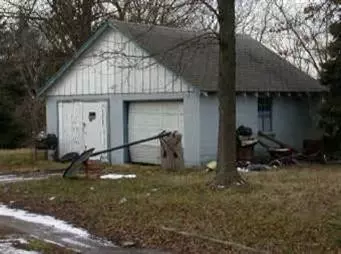 4630 Ross Rd, Gary, IN 46408 photo 2