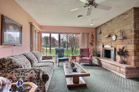 8929 Edison St, Crown Point, IN 46307 photo 4