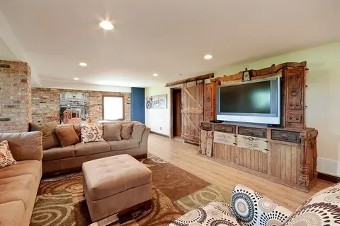 10341 Silver Maple Dr, Saint John, IN 46373 photo 6