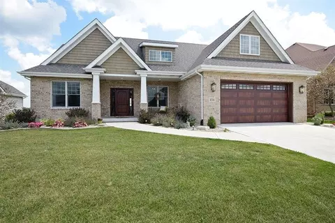 10341 Silver Maple Dr, Saint John, IN 46373 photo 1
