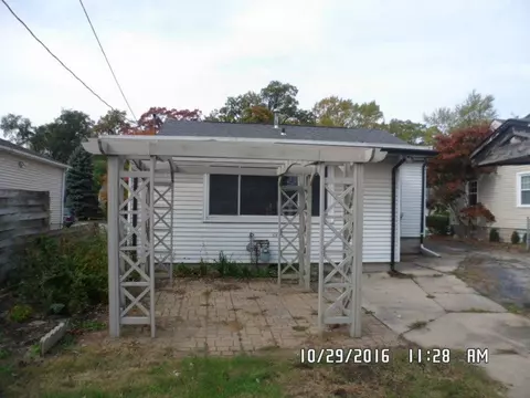 339 N Dwiggins, Griffith, IN 46319 photo 8