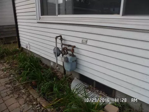 339 N Dwiggins, Griffith, IN 46319 photo 6