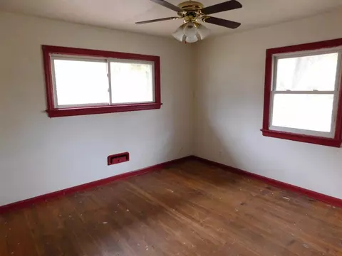 6941 Birch Ave, Gary, IN 46403 photo 9