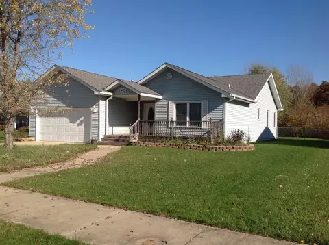 1945 Westfield Ct, Griffith, IN 46319 photo 1
