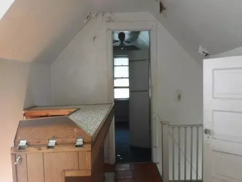 2413 Delaware St, Gary, IN 46407 photo 5