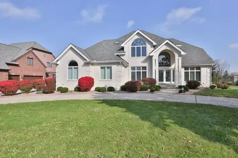 829 Killarney Dr, Dyer, IN 46311 photo 1