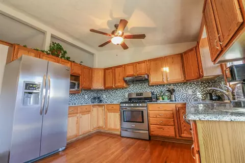 1445 Admiral Dr, Porter, IN 46304 photo 8