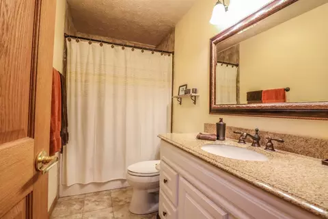 1445 Admiral Dr, Porter, IN 46304 photo 9
