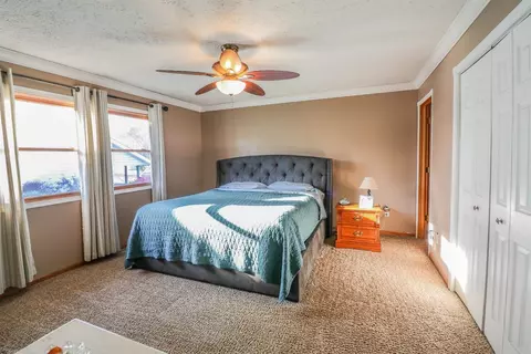 1445 Admiral Dr, Porter, IN 46304 photo 5