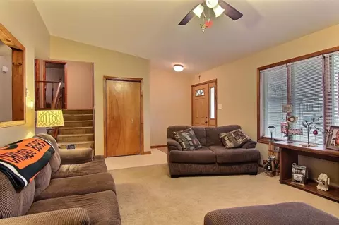 8670 Morse Pl, Crown Point, IN 46307 photo 4