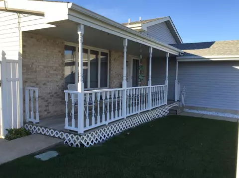 8670 Morse Pl, Crown Point, IN 46307 photo 2