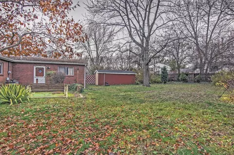 706 E 39th Pl, Griffith, IN 46319 photo 3