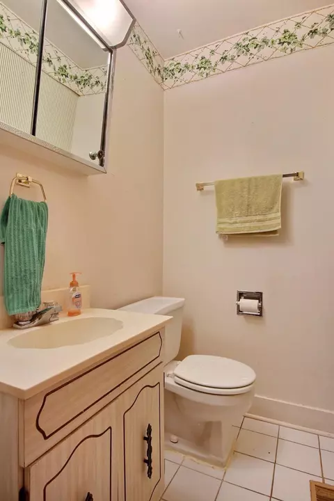 706 E 39th Pl, Griffith, IN 46319 photo 8