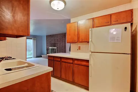 706 E 39th Pl, Griffith, IN 46319 photo 6