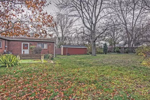 706 E 39th Pl, Griffith, IN 46319 photo 3