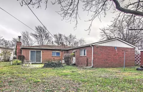 706 E 39th Pl, Griffith, IN 46319 photo 2