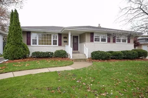 514 Evergreen Ln, Munster, IN 46321 photo 1