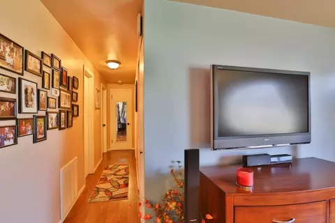 802 N Indiana St, Griffith, IN 46319 photo 6
