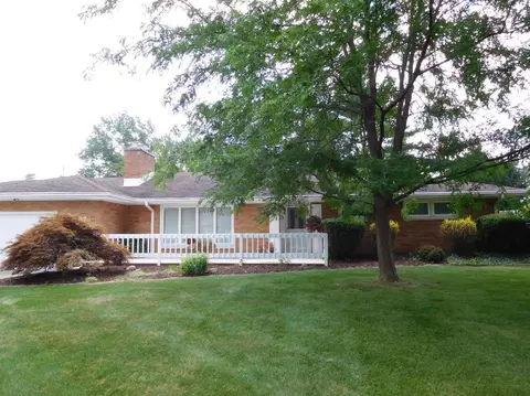 667 Hemlock Dr, Crown Point, IN 46307 photo 5