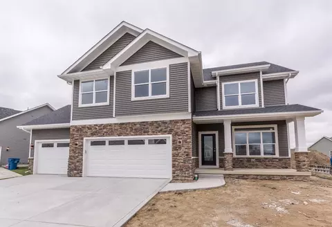 942 Highlands Dr, Crown Point, IN 46307 photo 1