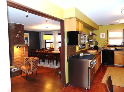 724 Morgan St, Gary, IN 46403 photo 8