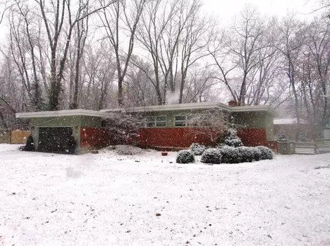 724 Morgan St, Gary, IN 46403 photo 1