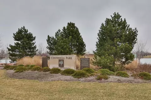 10379 Sutton Pl, Munster, IN 46321 photo 4