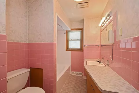 1523 Macarthur Blvd, Munster, IN 46321 photo 9