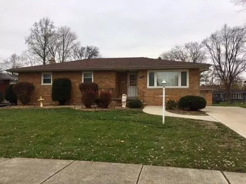 1523 Macarthur Blvd, Munster, IN 46321 photo 1