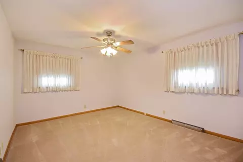 1523 Macarthur Blvd, Munster, IN 46321 photo 8