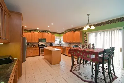 10160 Margo Ln, Munster, IN 46321 photo 5