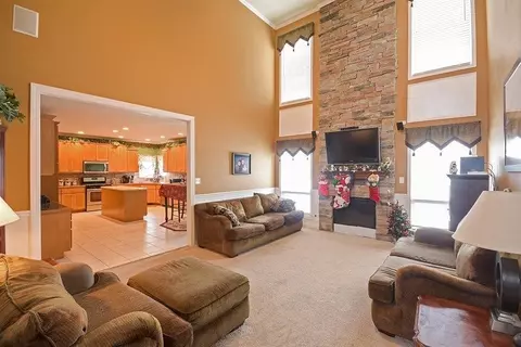 10160 Margo Ln, Munster, IN 46321 photo 3