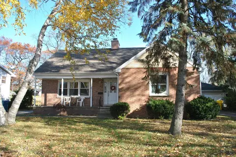 525 N Jay St, Griffith, IN 46319 photo 1