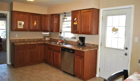 525 N Jay St, Griffith, IN 46319 photo 3
