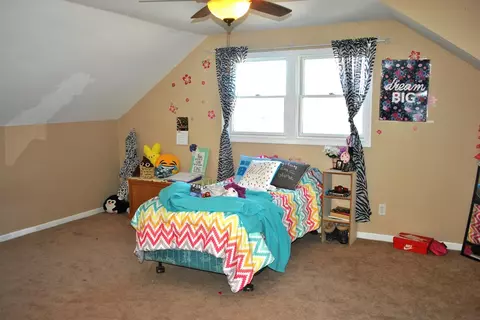 525 N Jay St, Griffith, IN 46319 photo 7