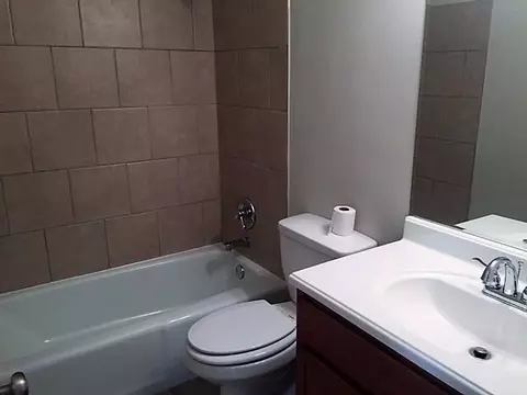 109 N Jay St, Griffith, IN 46319 photo 8