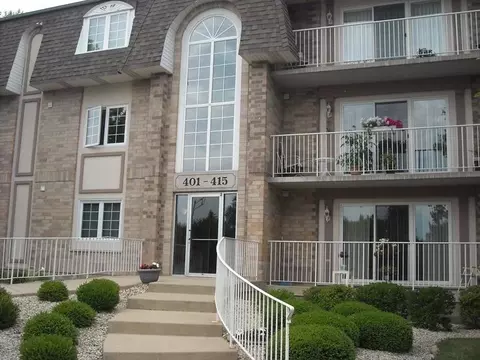 413 Swan Dr #3-D, Dyer, IN 46311 photo 1