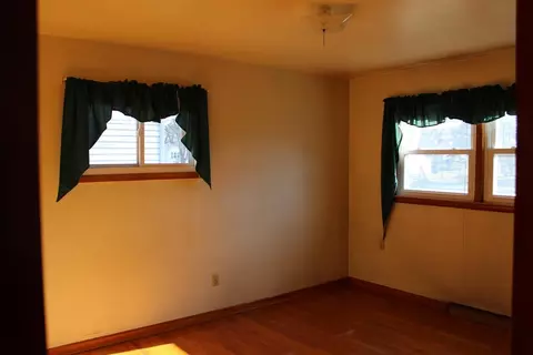 802 Elm St, Griffith, IN 46319 photo 6