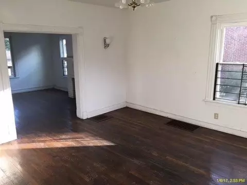 614 Jackson St, Gary, IN 46402 photo 3