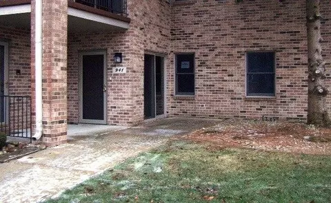 941 Cedar Dr, Crown Point, IN 46307 photo 1