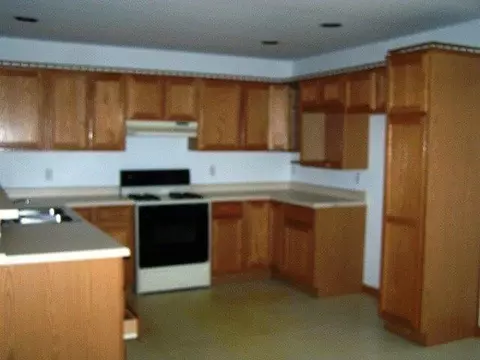941 Cedar Dr, Crown Point, IN 46307 photo 4