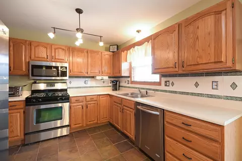 12420 Brookside Dr, Crown Point, IN 46307 photo 3