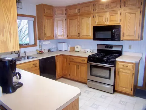 1303 Cedar Crest Dr, Munster, IN 46321 photo 10
