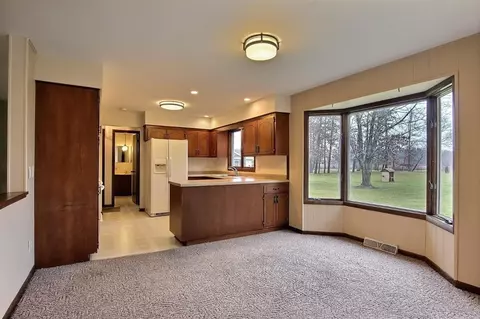 730 E Division, De Motte, IN 46310 photo 10