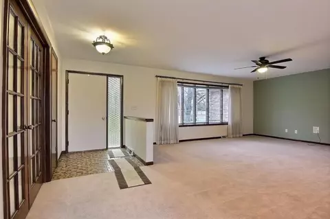 730 E Division, De Motte, IN 46310 photo 5