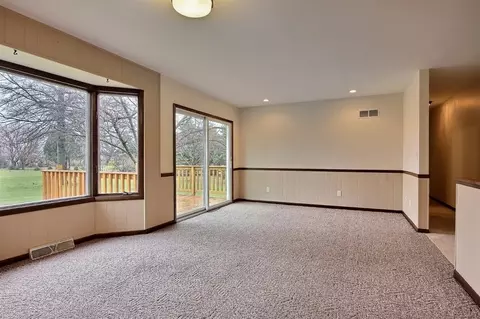 730 E Division, De Motte, IN 46310 photo 8