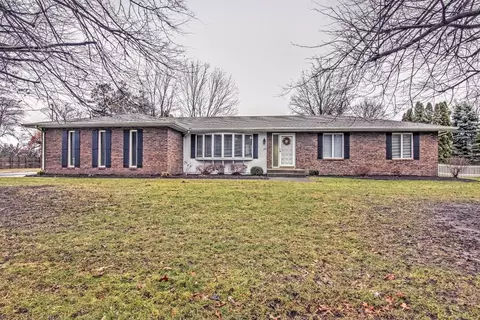 730 E Division, De Motte, IN 46310 photo 1