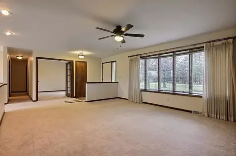 730 E Division, De Motte, IN 46310 photo 6