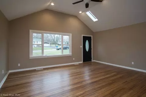 8080 Rhode Ct, Dyer, IN 46311 photo 3